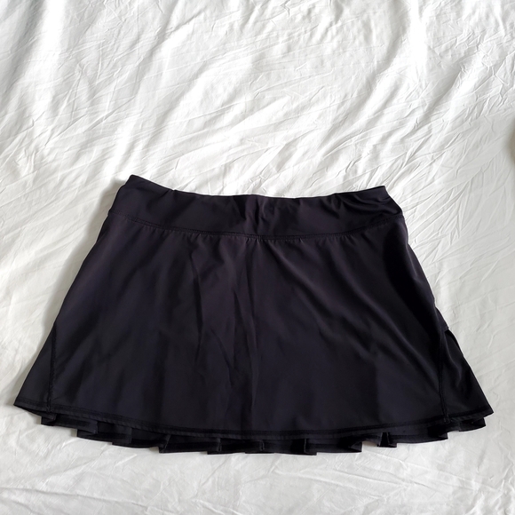 NWOT Lululemon Black Women's Skirt - Picture 3 of 3